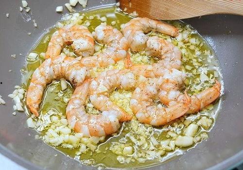 生瓜沾糖吃,探寻传统美食的独特魅力